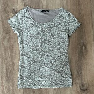 Banana Republic Lace Short Sleeve Top